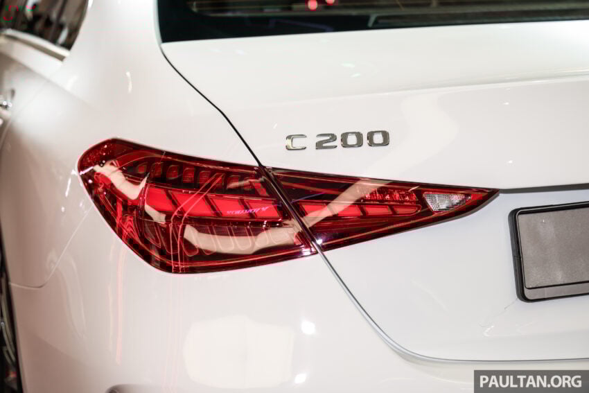 2025 Mercedes-Benz C200 AMG Line 本地上市, 标配原厂AMG运动化套件, 1.5L四缸微型油电, 官方售价29.3万 307601