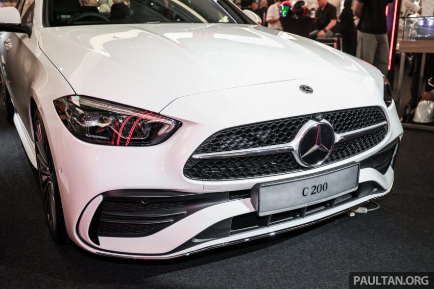 2025 Mercedes-Benz C200 AMG Line 本地上市, 标配原厂AMG运动化套件, 1.5L四缸微型油电, 官方售价29.3万 307586