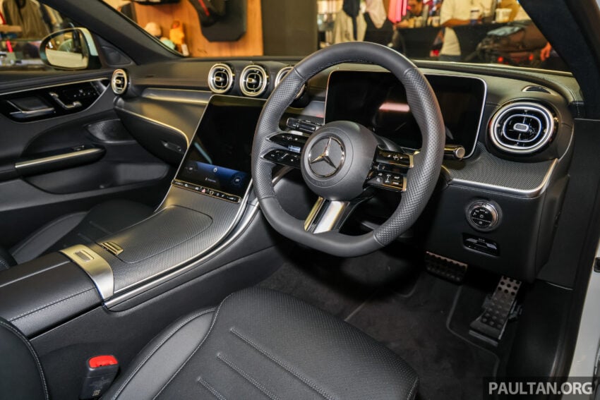 2025 Mercedes-Benz C200 AMG Line 本地上市, 标配原厂AMG运动化套件, 1.5L四缸微型油电, 官方售价29.3万 307609