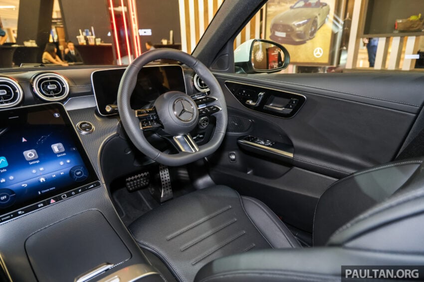 2025 Mercedes-Benz C200 AMG Line 本地上市, 标配原厂AMG运动化套件, 1.5L四缸微型油电, 官方售价29.3万 307661