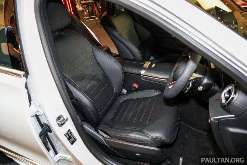 2025 Mercedes-Benz C200 AMG Line 本地上市, 标配原厂AMG运动化套件, 1.5L四缸微型油电, 官方售价29.3万 307667