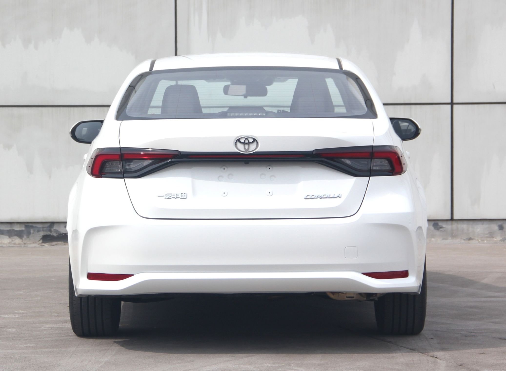 2026 Toyota Corolla Sedan 小改款中国工信部申报信息首曝！全新面貌，采用与 Prius 相似的前脸造型，明年来马？