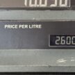 BUDI95: 油泵显示RM2.60售价, 对比 Petronas, Shell, BHPetrol, Petron 与 Caltex 各家油站的添油收据详情