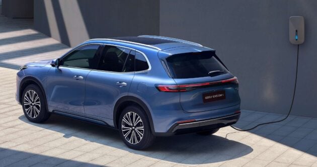 吉利 Geely EX5 EM-i 于澳洲上市, 搭载1.5L PHEV插电式油电混动系统, 未来 Proton eMAS 7 PHEV 的孪生车款