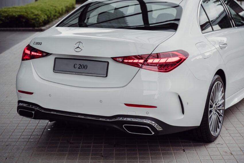 2025 Mercedes-Benz C200 AMG Line 本地上市, 标配原厂AMG运动化套件, 1.5L四缸微型油电, 官方售价29.3万 307444