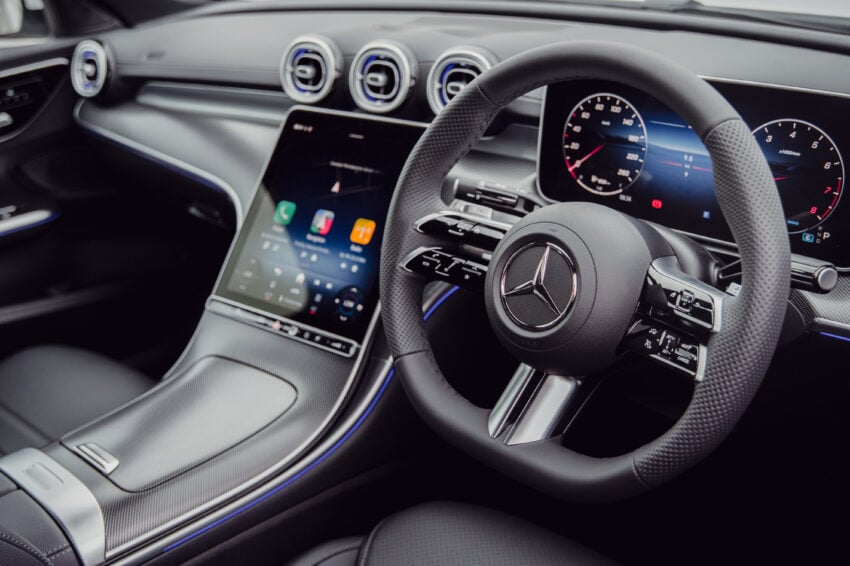2025 Mercedes-Benz C200 AMG Line 本地上市, 标配原厂AMG运动化套件, 1.5L四缸微型油电, 官方售价29.3万 307449