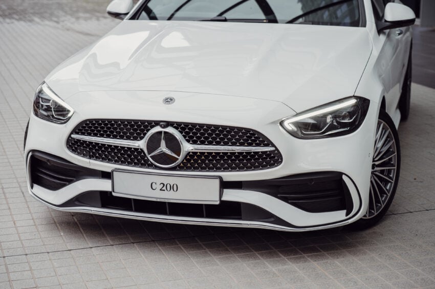 2025 Mercedes-Benz C200 AMG Line 本地上市, 标配原厂AMG运动化套件, 1.5L四缸微型油电, 官方售价29.3万 307414