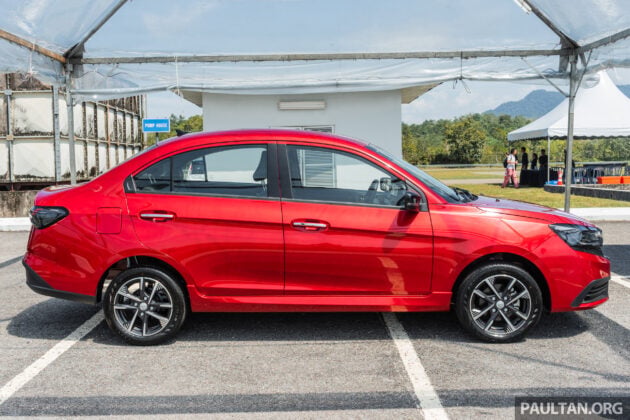 2026 Proton Saga 正式开放接单, 分 Standard Executive 与 Premium 三个等级, 搭载1.5L引擎, 预估价4万到5万令吉