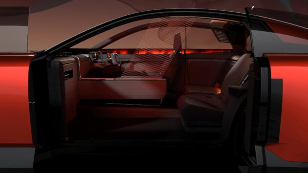 Toyota 宣布 Century 将独立成子品牌, 主打超高端奢华市场, 将瞄准 Rolls-Royce 与 Bentley 作为同级竞争对手