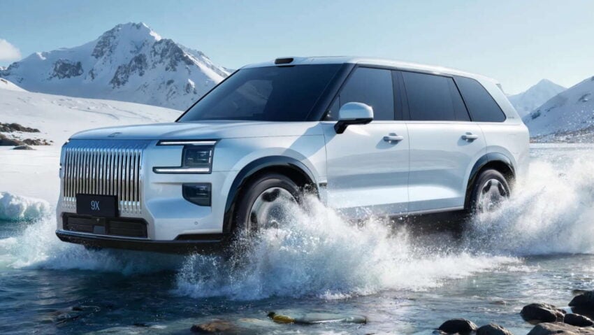 品牌首款 REEV 增程电车，极氪 Zeekr 9X 于中国开卖！2.0T引擎搭三组马达，可榨出1,400 PS！售RM275k起 309985