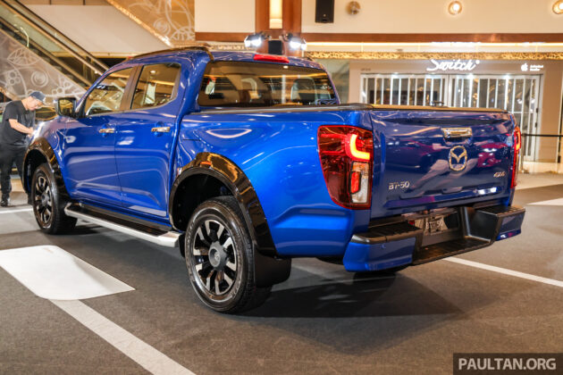 2025 Mazda BT-50 小改款于本地正式发布, 仅有一个版本, 搭载3.0L四缸柴油涡轮引擎+6AT变速箱, 官方售价14万令吉