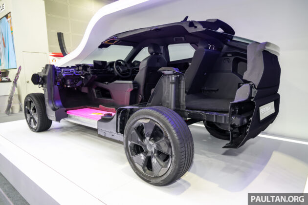 Perodua QV-E 概念车再次亮相, 电池容量52.5kWh, 原厂曾宣称续航里程可达410公里, 7秒内破百, 极速可达160km/h