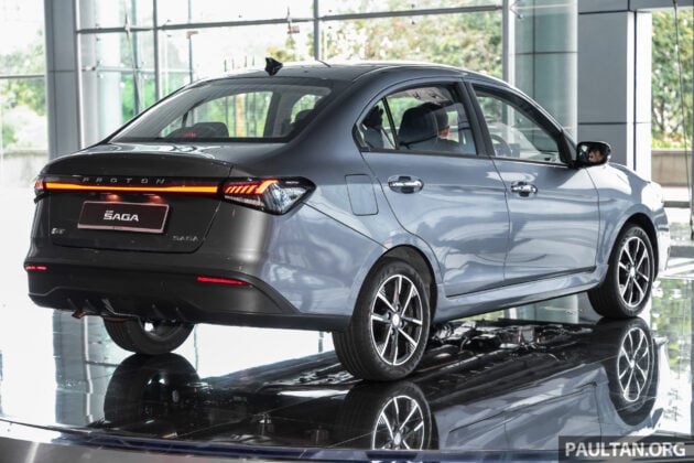2026 Proton Saga 正式售价公布, 三个车型可选, 售价介于3.89万到4.99万, 12月31日前订购与注册可享RM1,000折扣