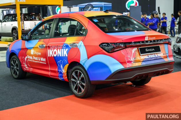 2026 Proton Saga 亮相 ACE 2025 新车展销会, 公开任看!