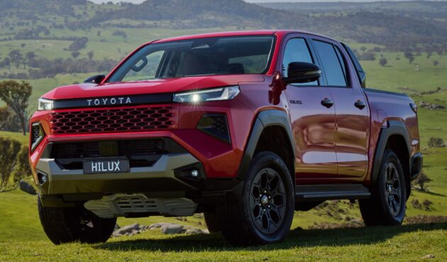 2026 Toyota Hilux 第九代改款泰国首发, 同时有柴油, 微型油电和纯电动版, 纯电版续航240公里, 当地售价9.9万令吉起