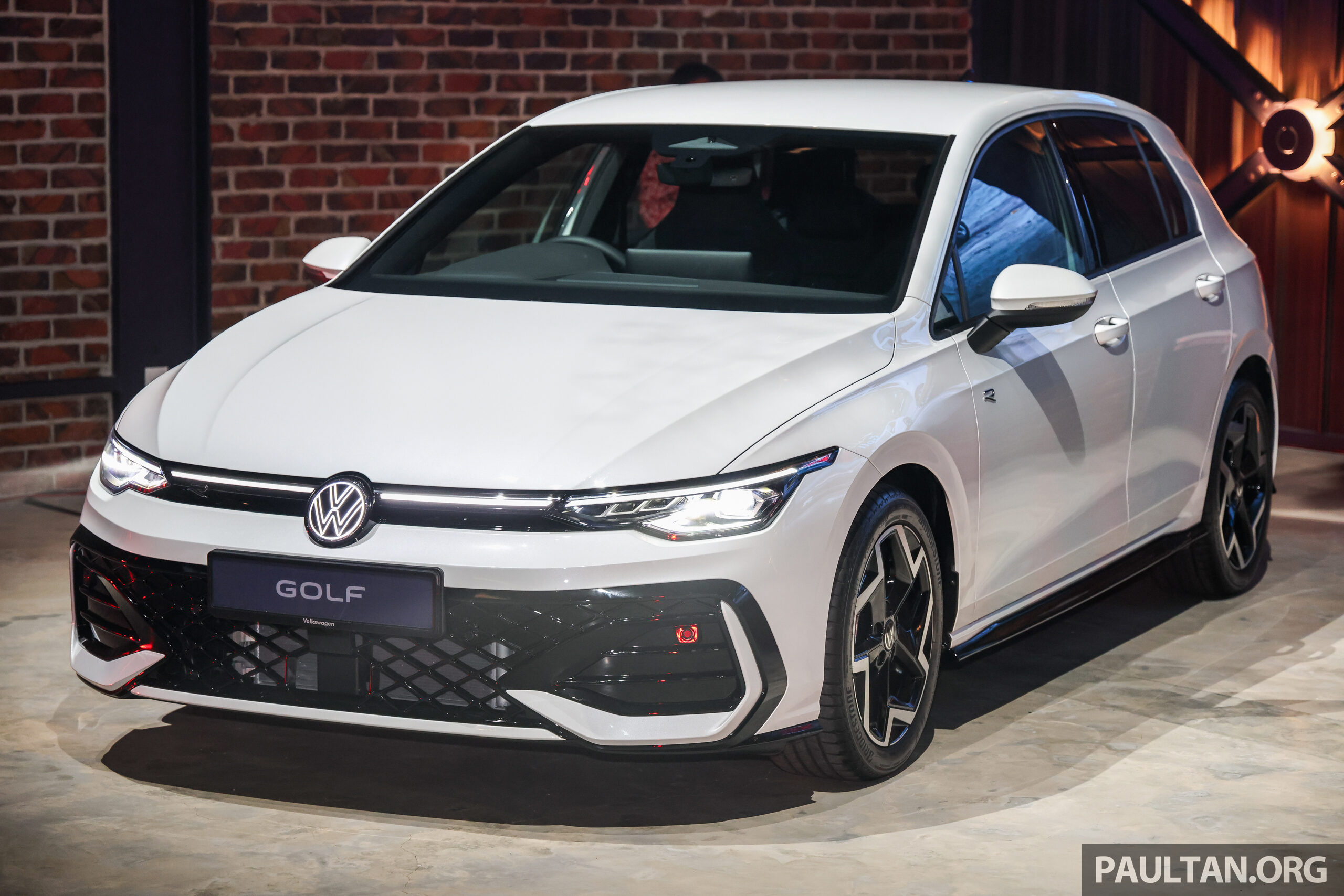 Volkswagen Golf R-Line Mk8.5 小改款本地开卖!改搭1.5 eTSI轻混动系统、七速DSG双离合变速箱,售RM185,990