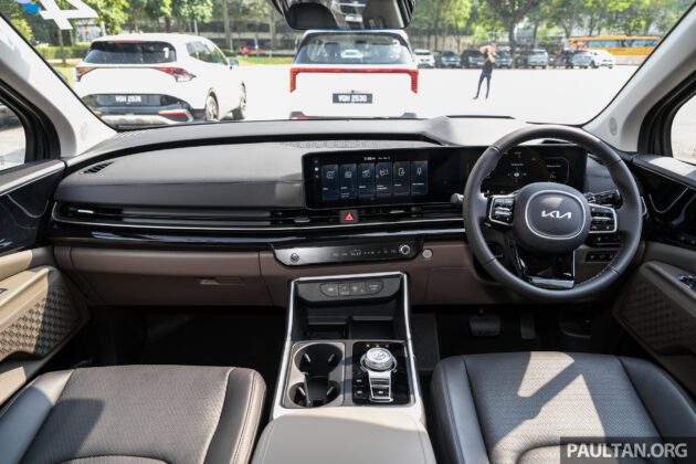 2026 Kia Carnival 小改款本地面市!提供十一座和七座布局两种不同车型版本,沿用2.2D柴油引擎,售RM189k起