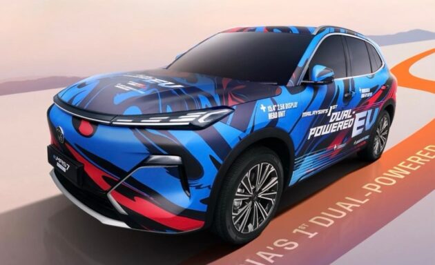 Proton eMAS 7 PHEV 首支官方预告释出, 原厂宣称将从槟城开到柔佛进行1,000公里油电续航挑战, 全程将对外直播