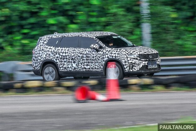 2026 Proton X90 MC小改款宣传册被提前曝光, 改搭1.5 i-GT四缸涡轮增压引擎, 支持Apple CarPlay与Android Auto