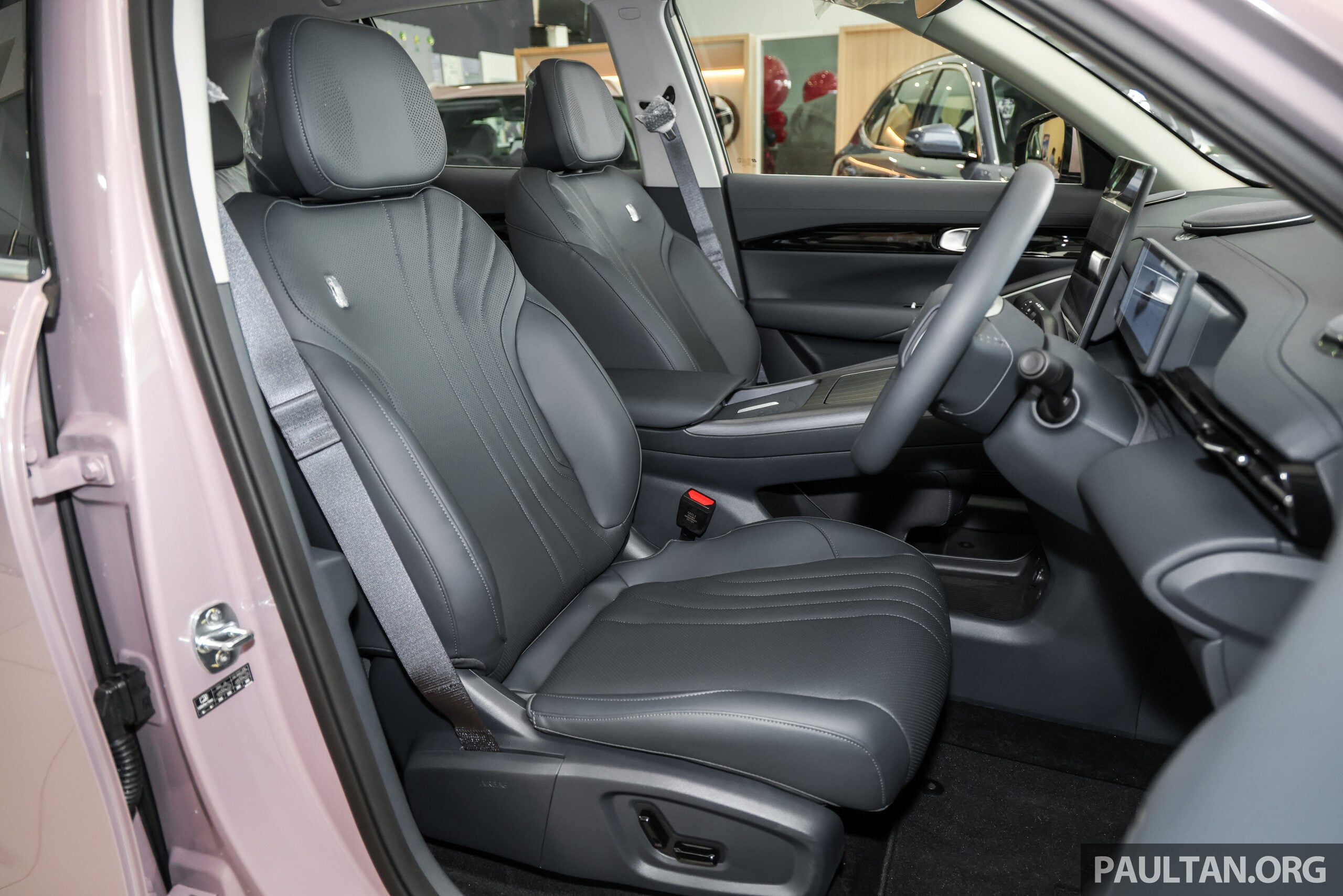 图集：2026 Proton eMas 7 EV CKD 进驻展销厅！提供 Prime、Premium 两个版本，配备小升级，售RM99,800起