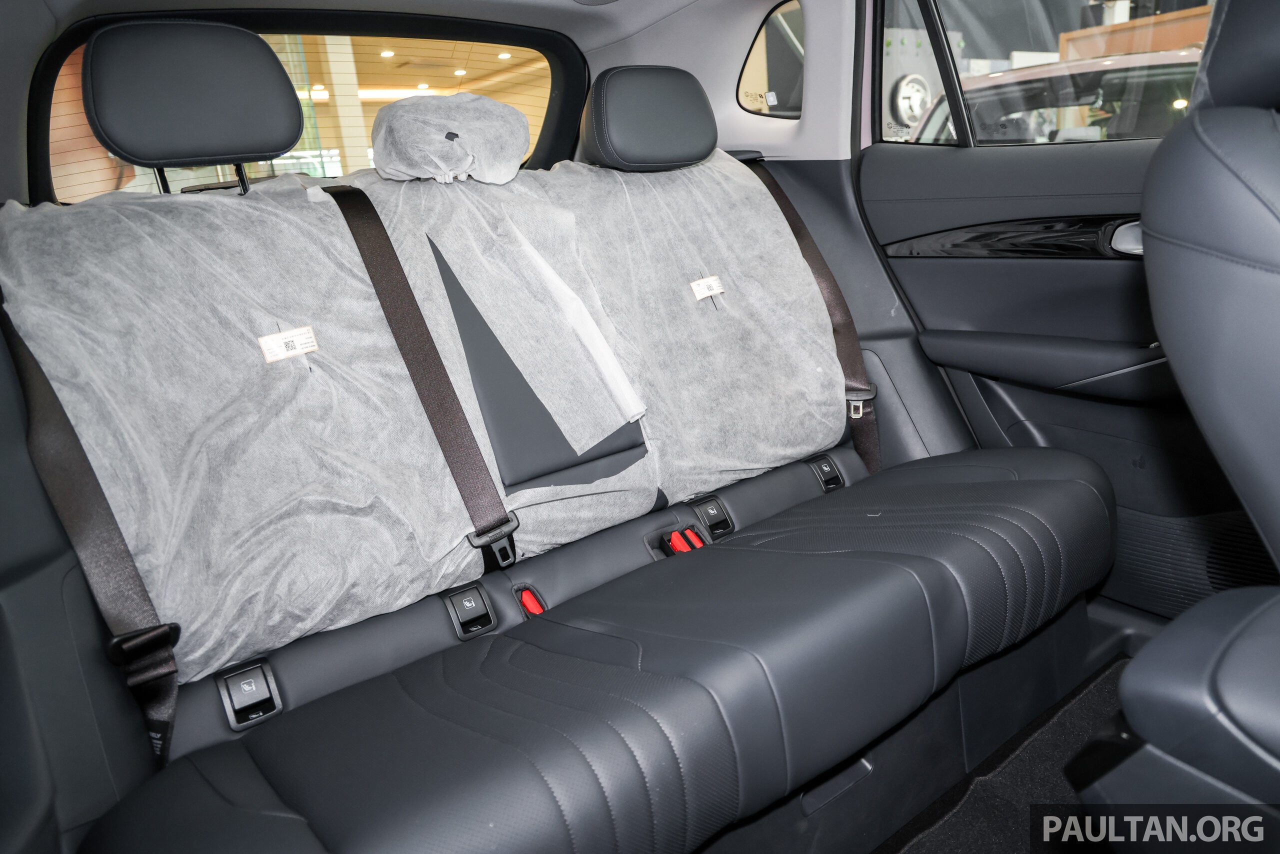 图集：2026 Proton eMas 7 EV CKD 进驻展销厅！提供 Prime、Premium 两个版本，配备小升级，售RM99,800起