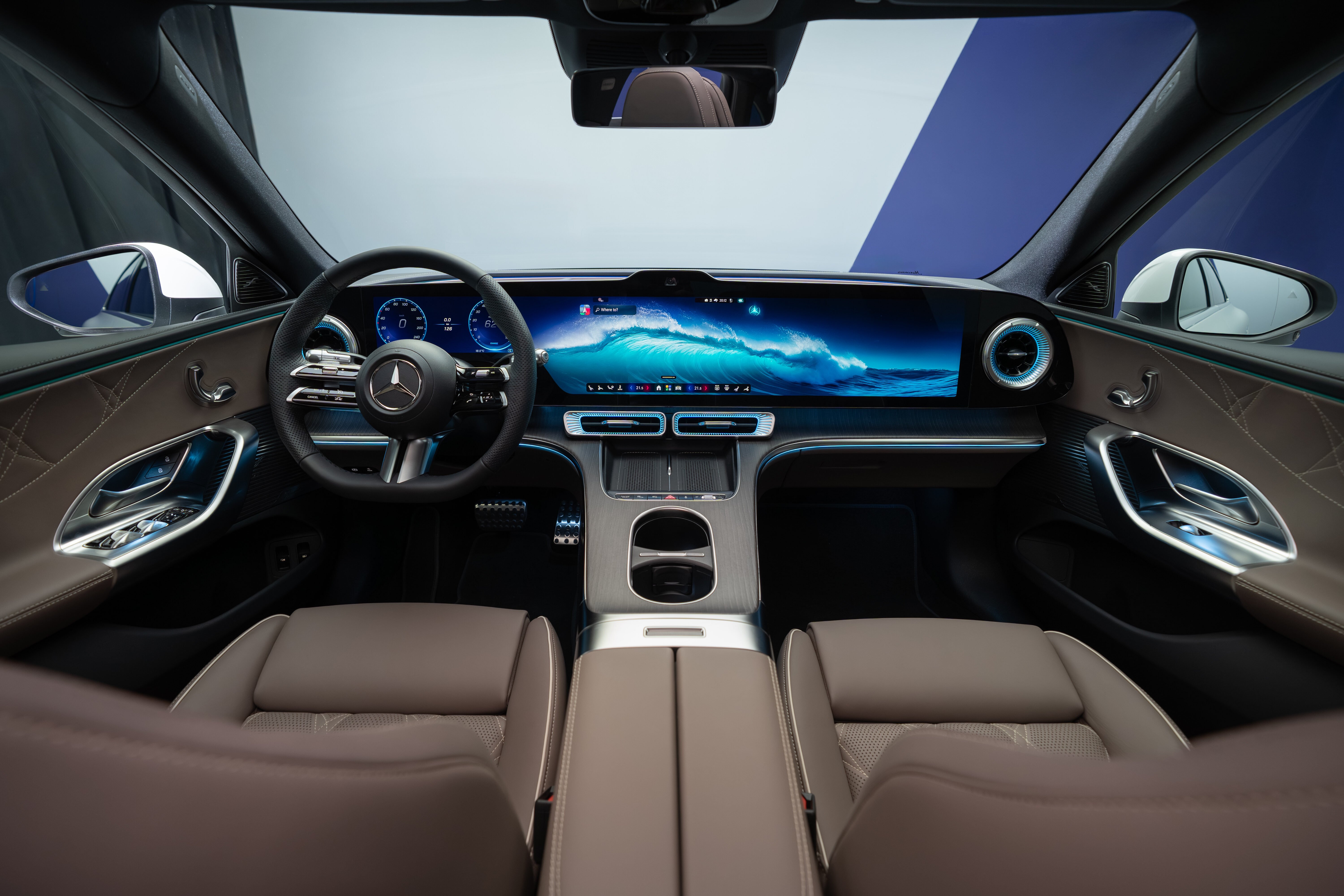 全新 2026 Mercedes-Benz C-Class 纯电动版全球首发!39.1寸 MBUX Hyperscreen、WLTP 续航里程达762公里