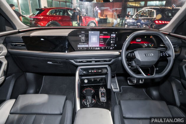 2026 Audi Q5 第三代大改款本地实拍图集, 售价35.4万起