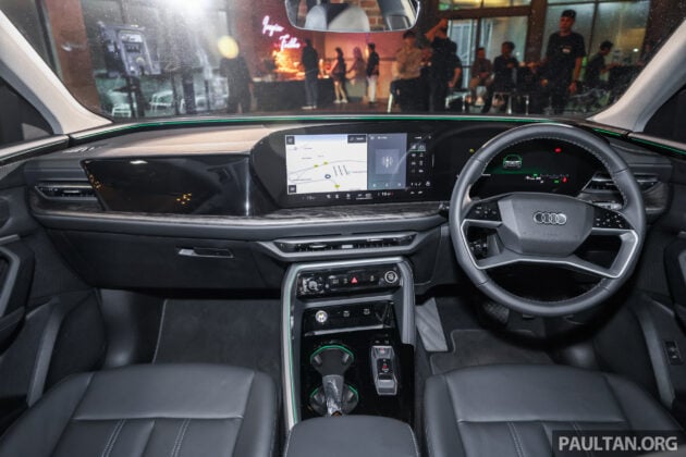 2026 Audi Q5 第三代大改款本地实拍图集, 售价35.4万起