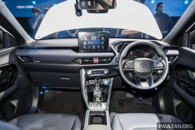 2026 Toyota Yaris Cross 本地发布, 1.5S汽油版和1.5S HEV混动版, 售价从9.99万令吉起, Perodua Traz 孪生车款