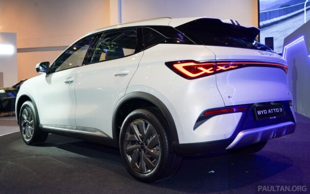 2026 BYD Atto 3 小改款我国正式发布, 新增 Premium 顶配车型, 续航里程更长, 加速更快, 更快充满电, 从12.6万起