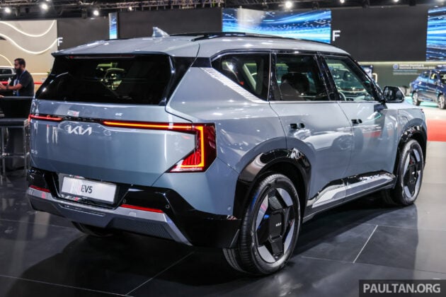 Kia EV4, EV5 与 PV5 电动车亮相我国车展, 评估是否来马