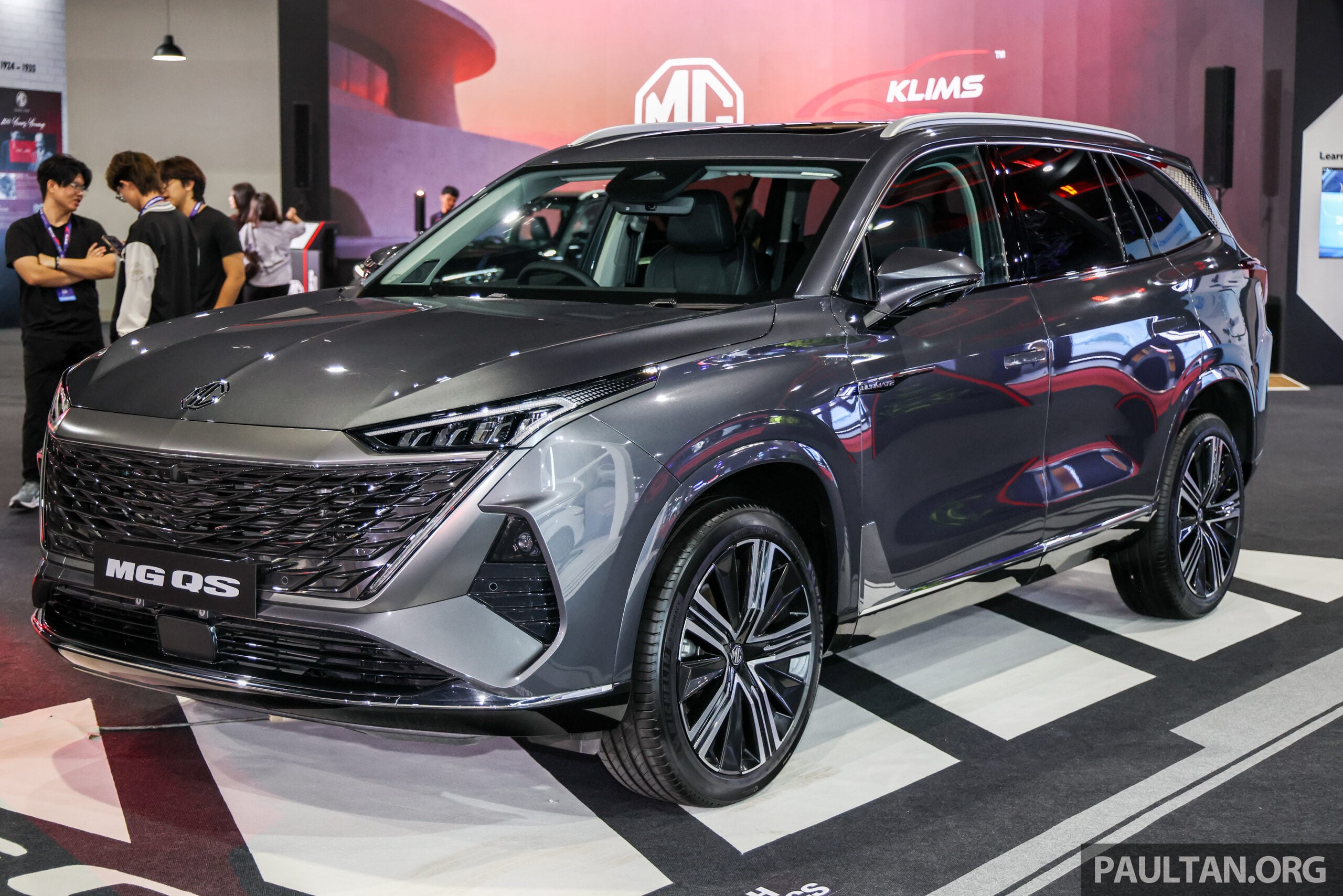 名爵 MG QS 吉隆坡国际车展亮相!定位高端市场的旗舰七座SUV,搭载2.0升涡轮增压引擎,可输出208 PS/360 Nm