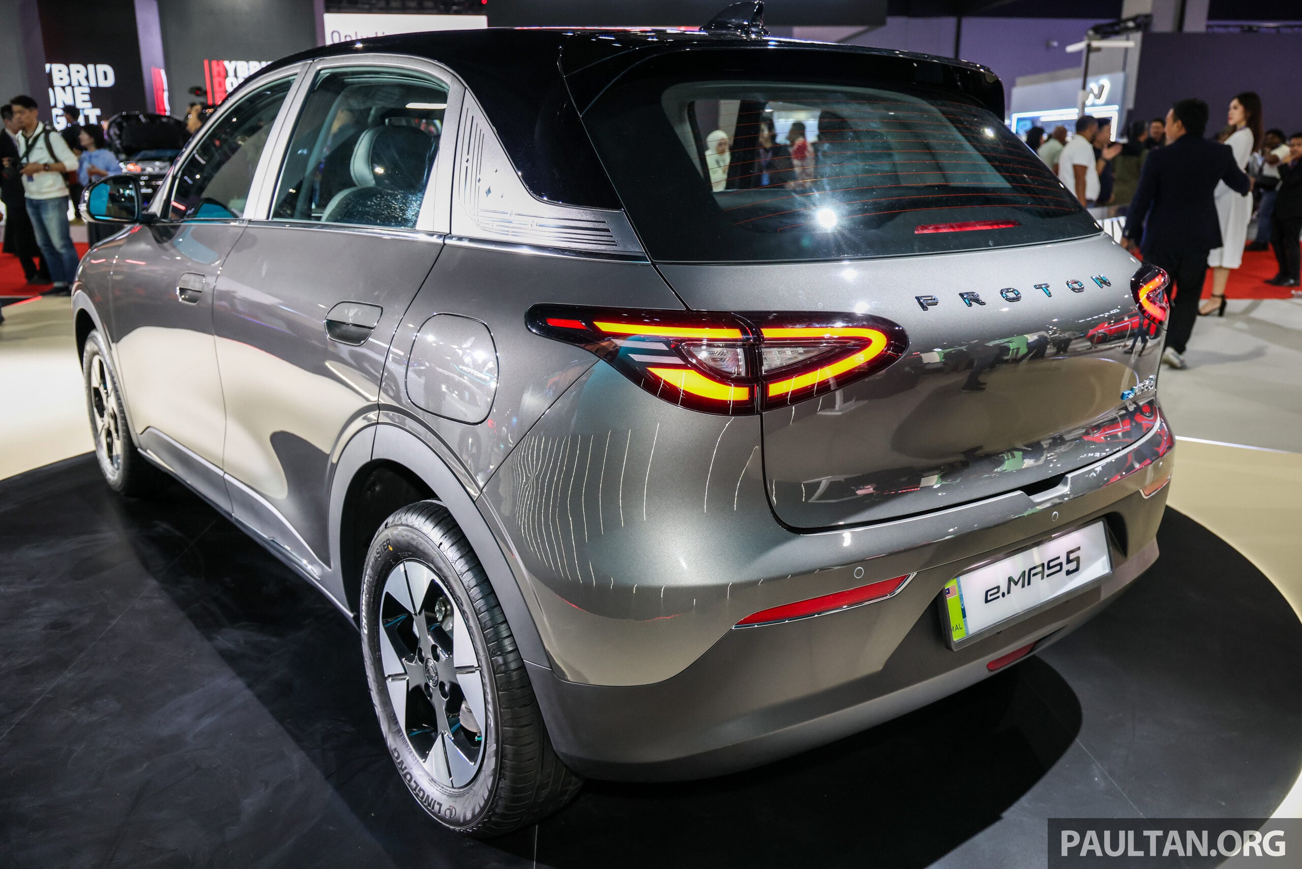 Proton eMas 5 CKD 吉隆坡车展首次亮相!新增行李厢遮物帘,定价不变,两个版本各别售RM56,800和RM69,800