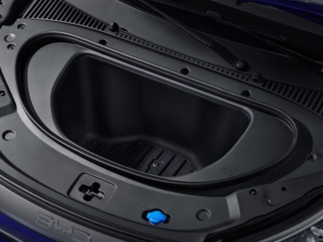 BYD Atto 3 Evo 确认即将来马, 改为后轮驱动, 性能更强只需5.5秒破百, 续航里程提升到510公里, 220kW DC快充
