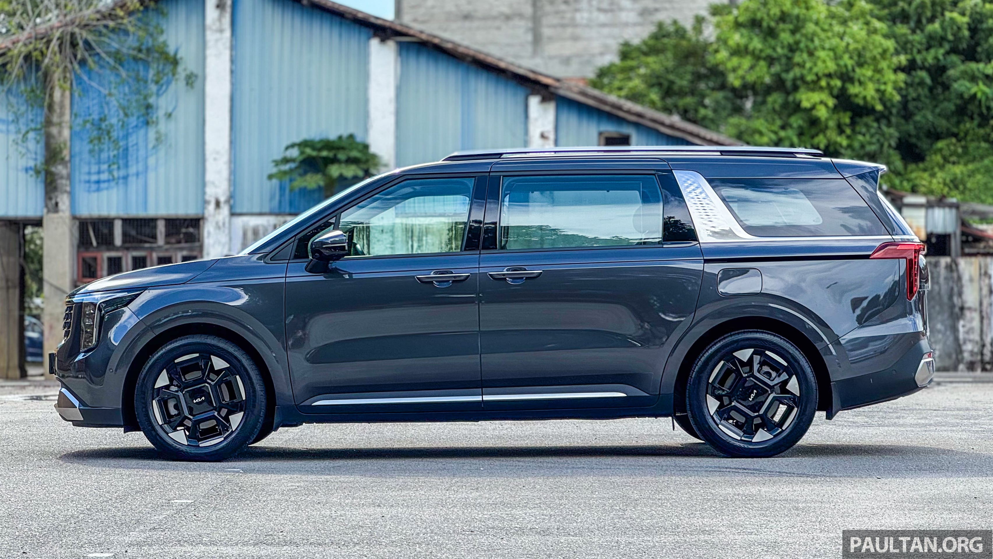 试驾：2026 Kia Carnival 七座版！家庭MPV的理性之选？