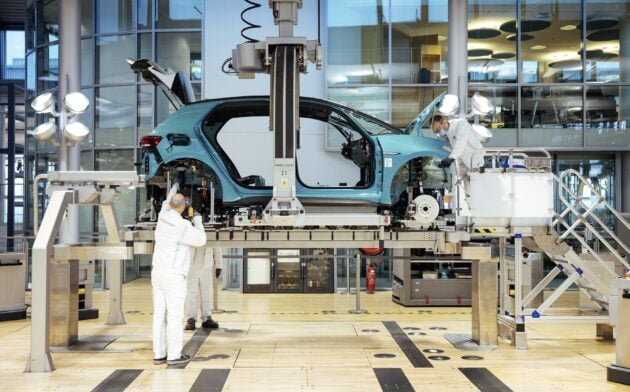 Volkswagen 内部信函曝光, 执行长称集团或需裁员10万人