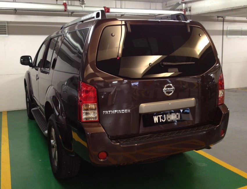 Nissan Pathfinder spotted in Gardens Mall parking lot 77347