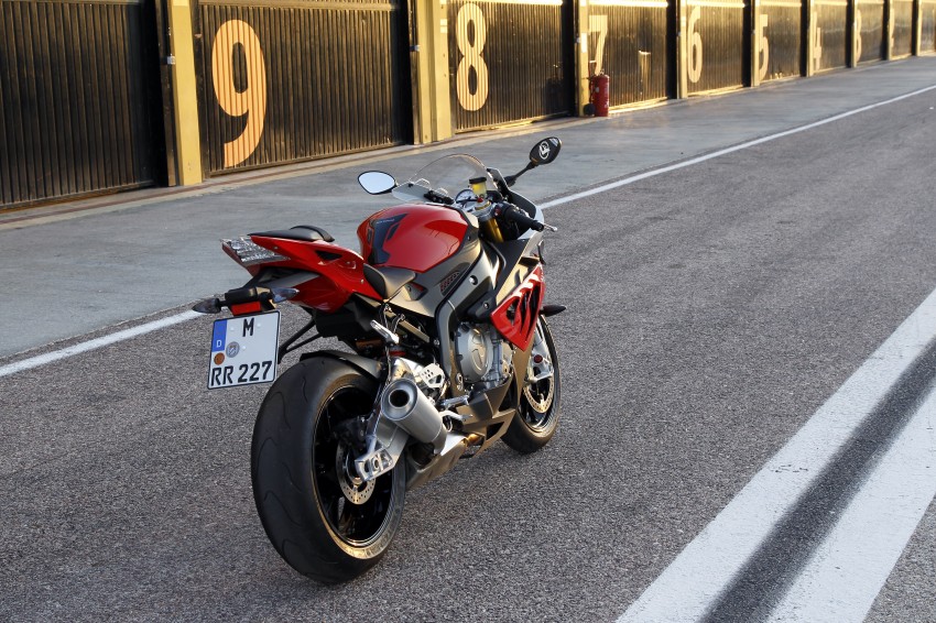 2011 BMW S1000RR updated with new features 74418