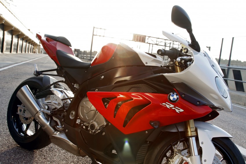 2011 BMW S1000RR updated with new features 74421