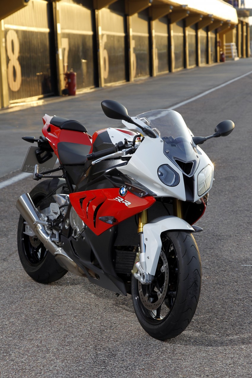 2011 BMW S1000RR updated with new features 74431