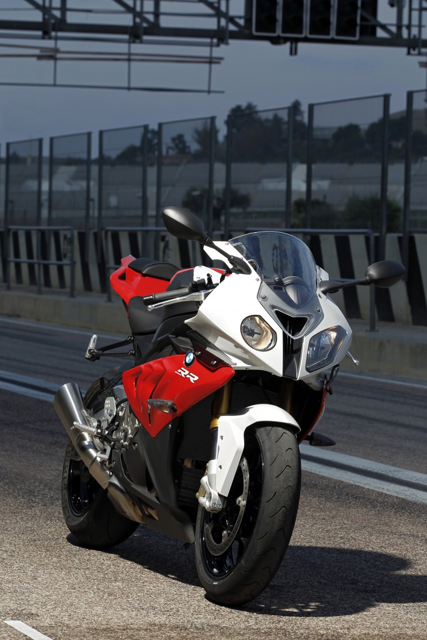 2011 BMW S1000RR updated with new features 74440