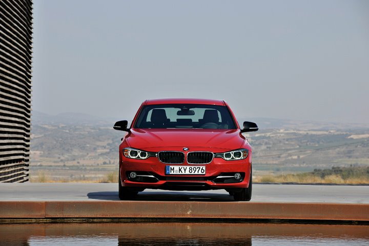 BMW F30 3 Series unveiled: four engines at launch, three equipment lines, market debut in Feb 2012 Image #72765
