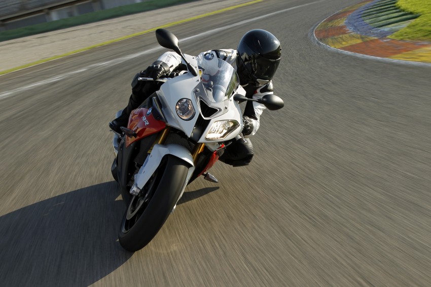 2011 BMW S1000RR updated with new features 74466