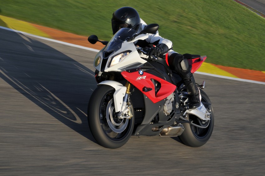 2011 BMW S1000RR updated with new features 74474