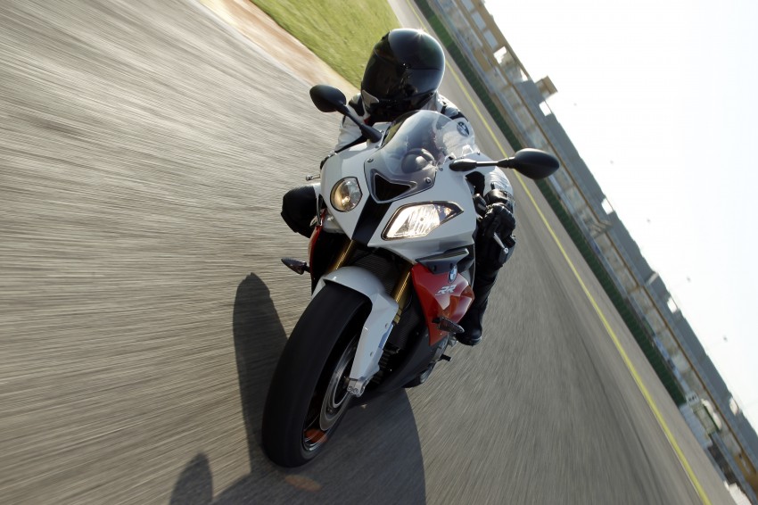 2011 BMW S1000RR updated with new features 74475