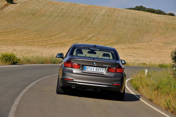 BMW F30 3 Series unveiled: four engines at launch, three equipment lines, market debut in Feb 2012 Image #72797