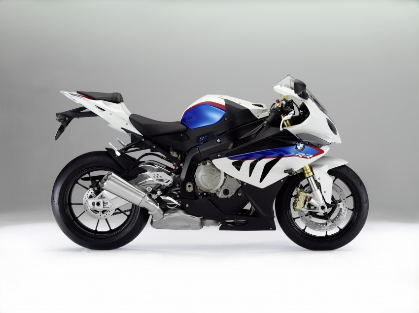 2011 BMW S1000RR updated with new features 74491