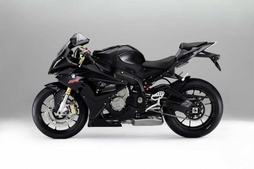 2011 BMW S1000RR updated with new features 74496