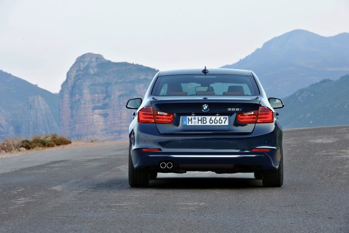 BMW F30 3 Series unveiled: four engines at launch, three equipment lines, market debut in Feb 2012 Image #72821