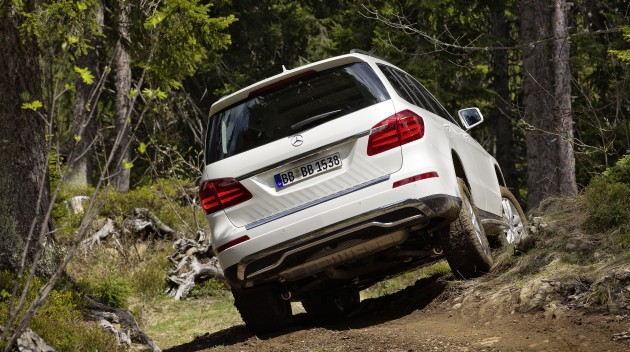 Mercedes-Benz GL-Class (X166) – two petrol and one diesel engines at launch